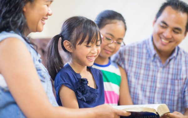 4 Steps to Passing Your Faith on to Your Children